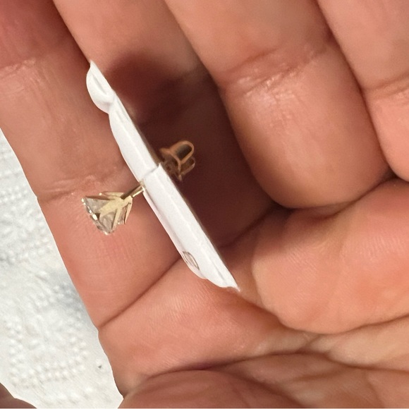 5mm 14k white Cz round cut yellow Italian gold - Picture 3 of 3